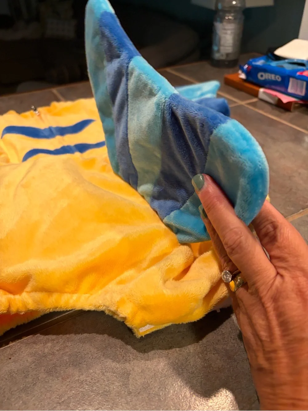 Disney Finding Nemo Yello  and Blue Plush Kid's Costume- so cute 🐠
